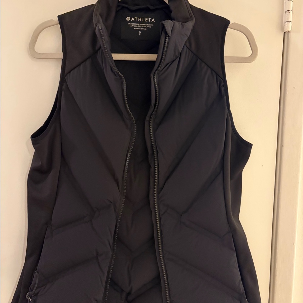 Athleta Women's Dark Gray Puffer Vest